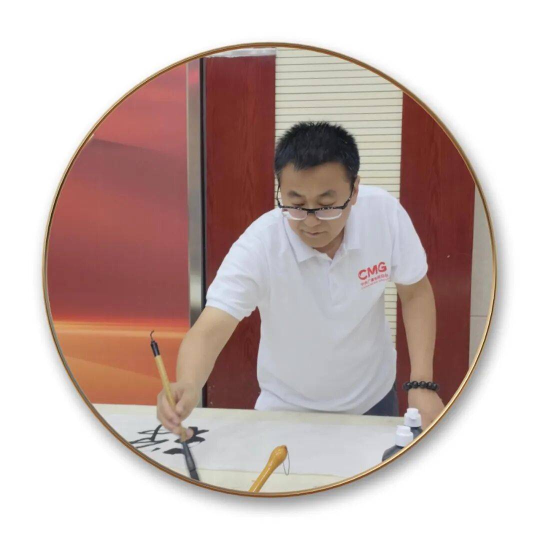 品讀中國書法名家——杜偉