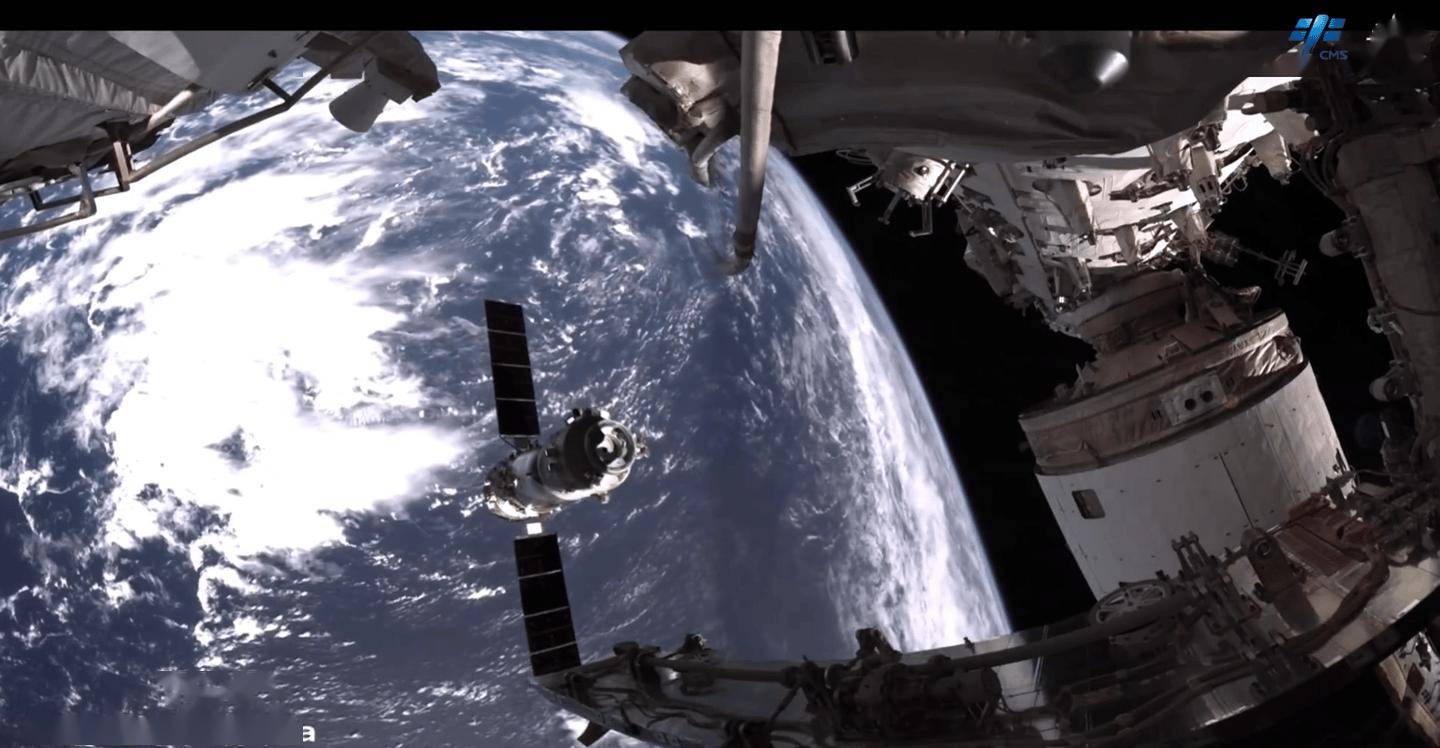 航天員變身“快遞員”，神舟二十一號乘組送別神舟二十號影片公佈