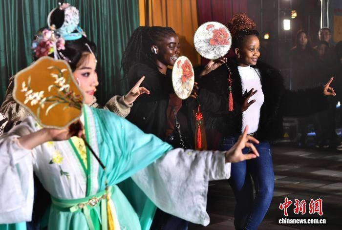 福州：留學生感受中國傳統文化魅力