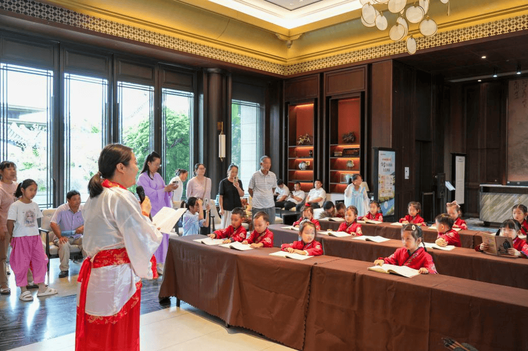 體系築基 燈塔領航丨建發房產2025書寫“好房子”實踐答卷