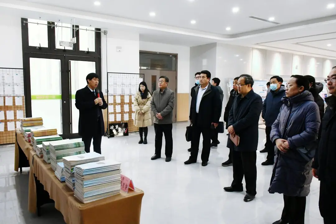 東營市清風小學舉行“深化辦學交流，共促教育發展”研討活動