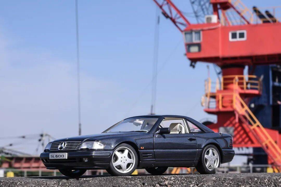 祝各位輪語人，新年越來越帥，荷包越來越厚，收藏越來越有品味！