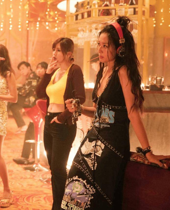 香港混血女星演夜總會公關小姐！被贊顏值天花板！中學時體重高達170斤