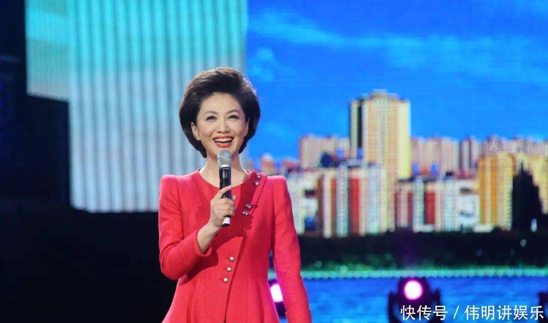 原創前央視主播海霞以河南大學學術副校長身份發言