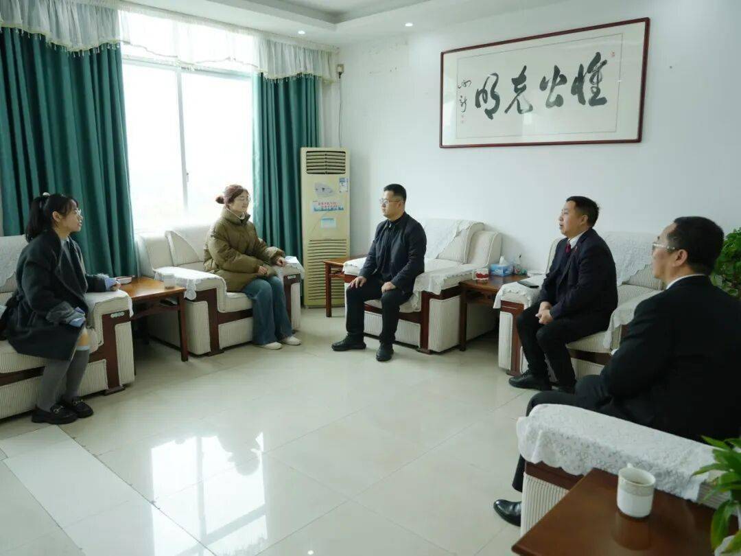 土地被“鎖死”，105本房產證“懸空”五年，誰把這盤“死棋”走活了？