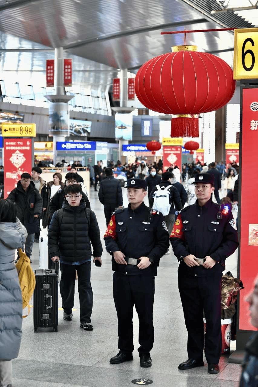 天津站派出所快速幫旅客找回遺失手機