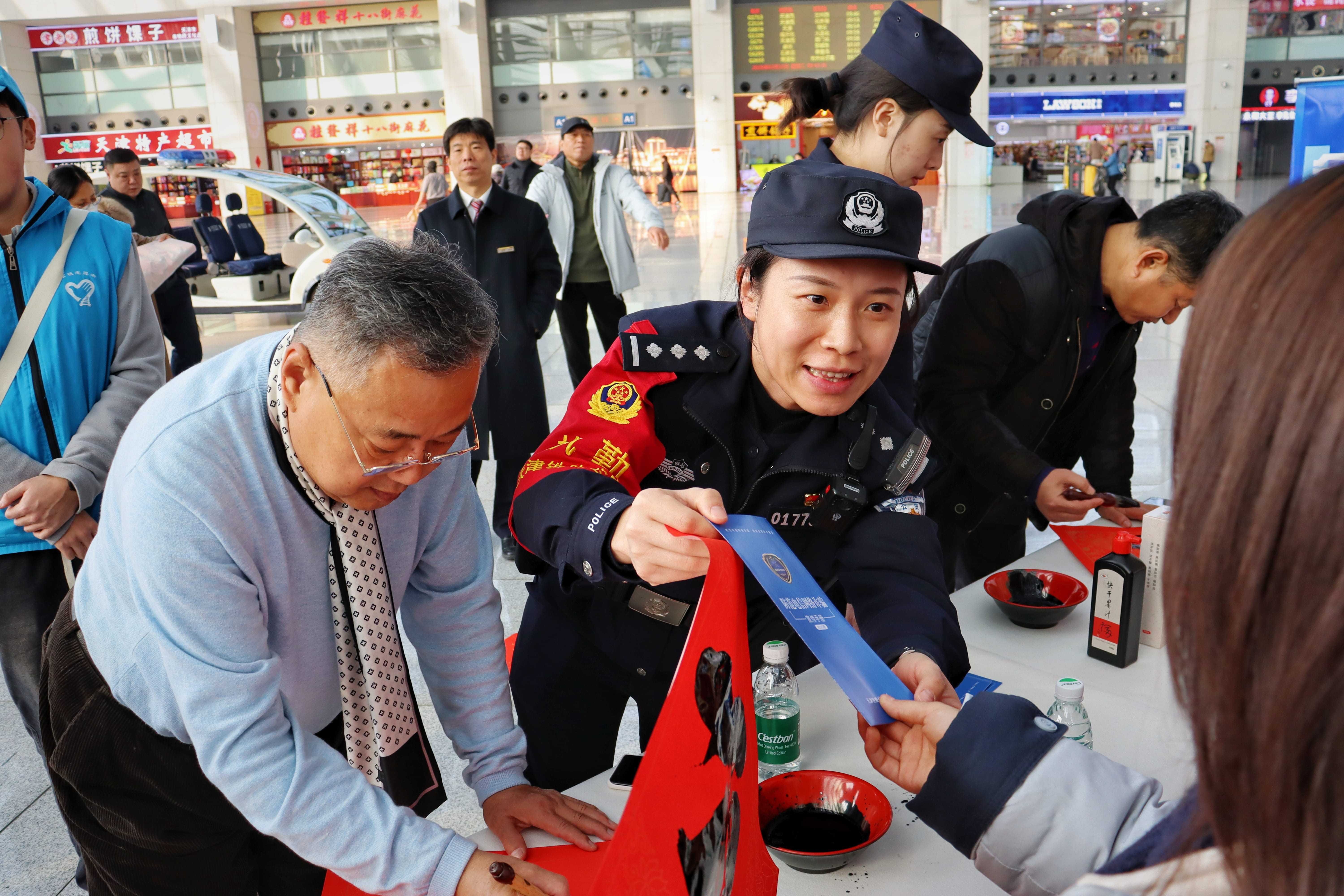 師徒同心守站區 青藍接力護平安——研究生師徒齊心應對首個春運