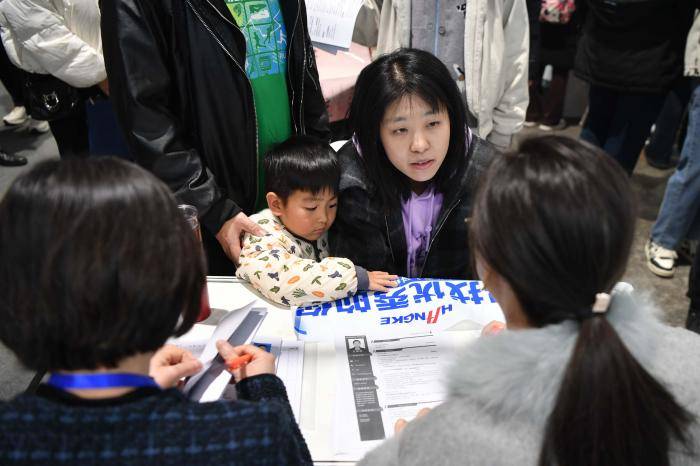 視點｜北京春季大型招聘會火熱開場