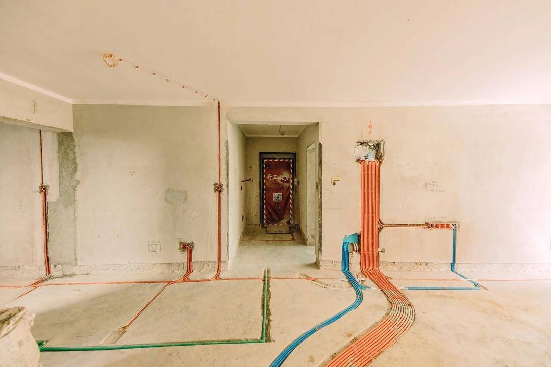 合同“埋雷”、“貨不對板”、維權困難……裝修一套房，要踩多少坑？