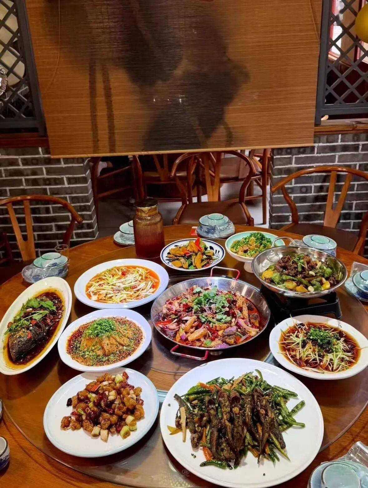 @各位跑友，都江堰地道美食風味來了