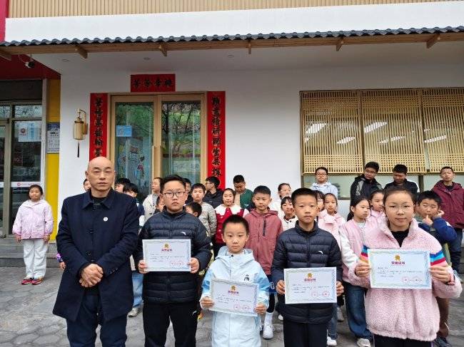 墨韻傳薪，書潤校園——新鄉市翰文蘭亭書法教育培訓學校書法大賽、考級頒獎儀式圓滿落幕