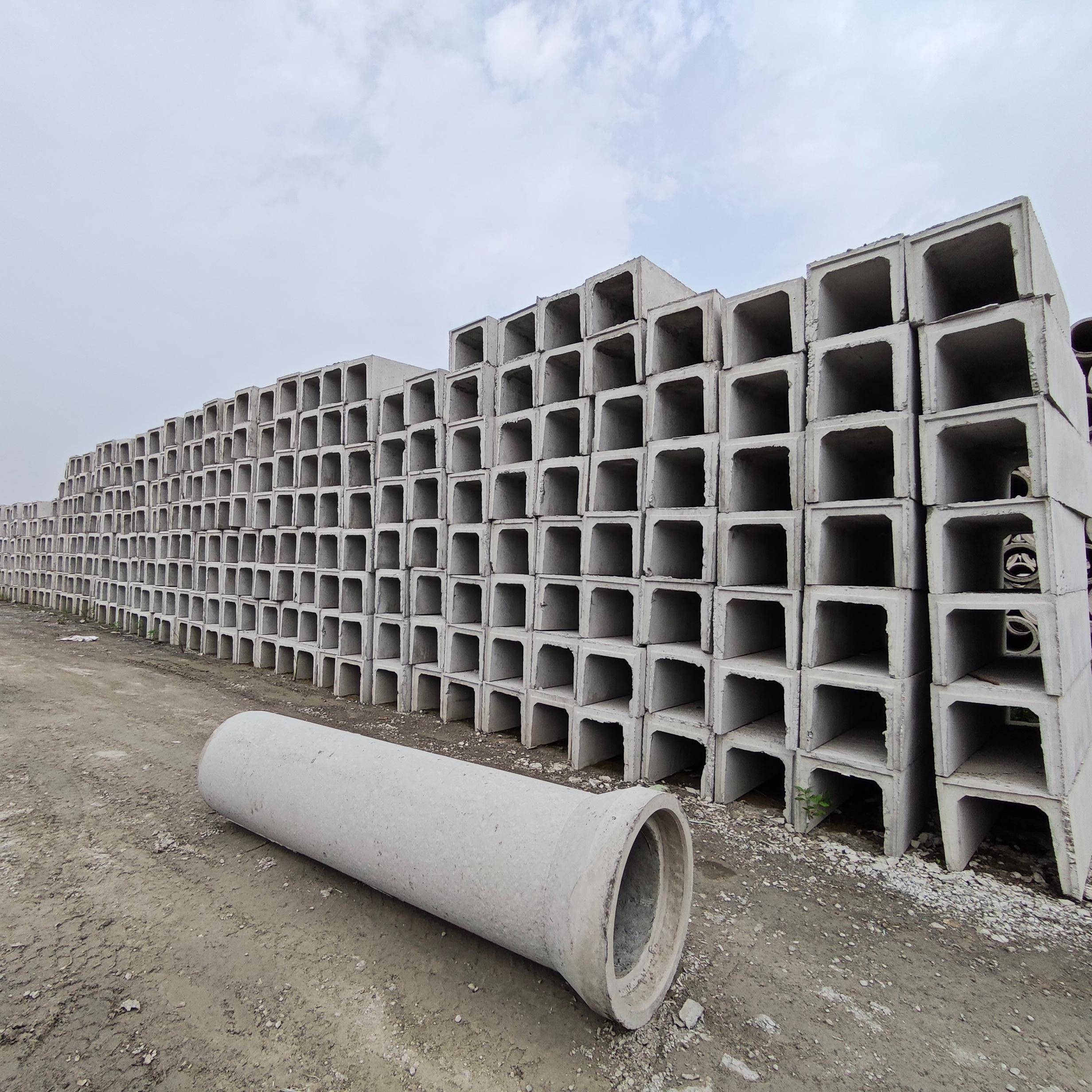 口碑好的水泥製品廠家推薦瀋陽市東陵區浩洋水泥製品廠，專注水泥排水槽、水泥矩形槽、水泥流水槽生產，品質可靠