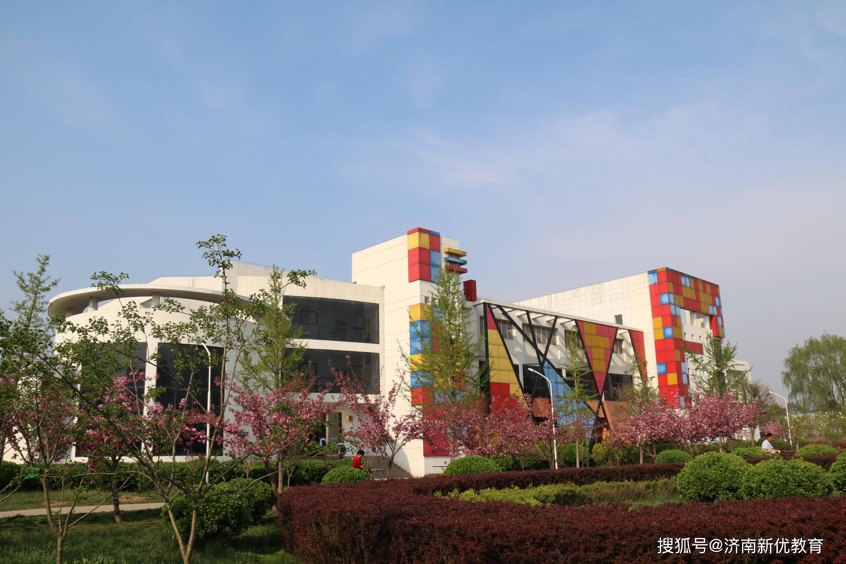 濟南私立小學實力推薦濟南世紀英華實驗學校，專注私立小學、民辦小學、寄宿小學，助力孩子全面成長