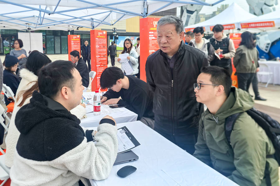 覆蓋四大主導產業，釋出緊缺人才專案，金橋舉辦大型春季招聘會