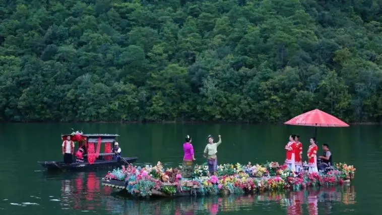 當用中國傳統色開啟“湄公河旅遊”，原來風景可以這麼詩意~