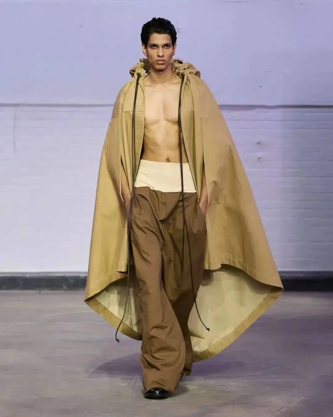 服裝畢業設計釋出 | 2026中央聖馬丁藝術與設計學院-研究生服裝畢業秀！