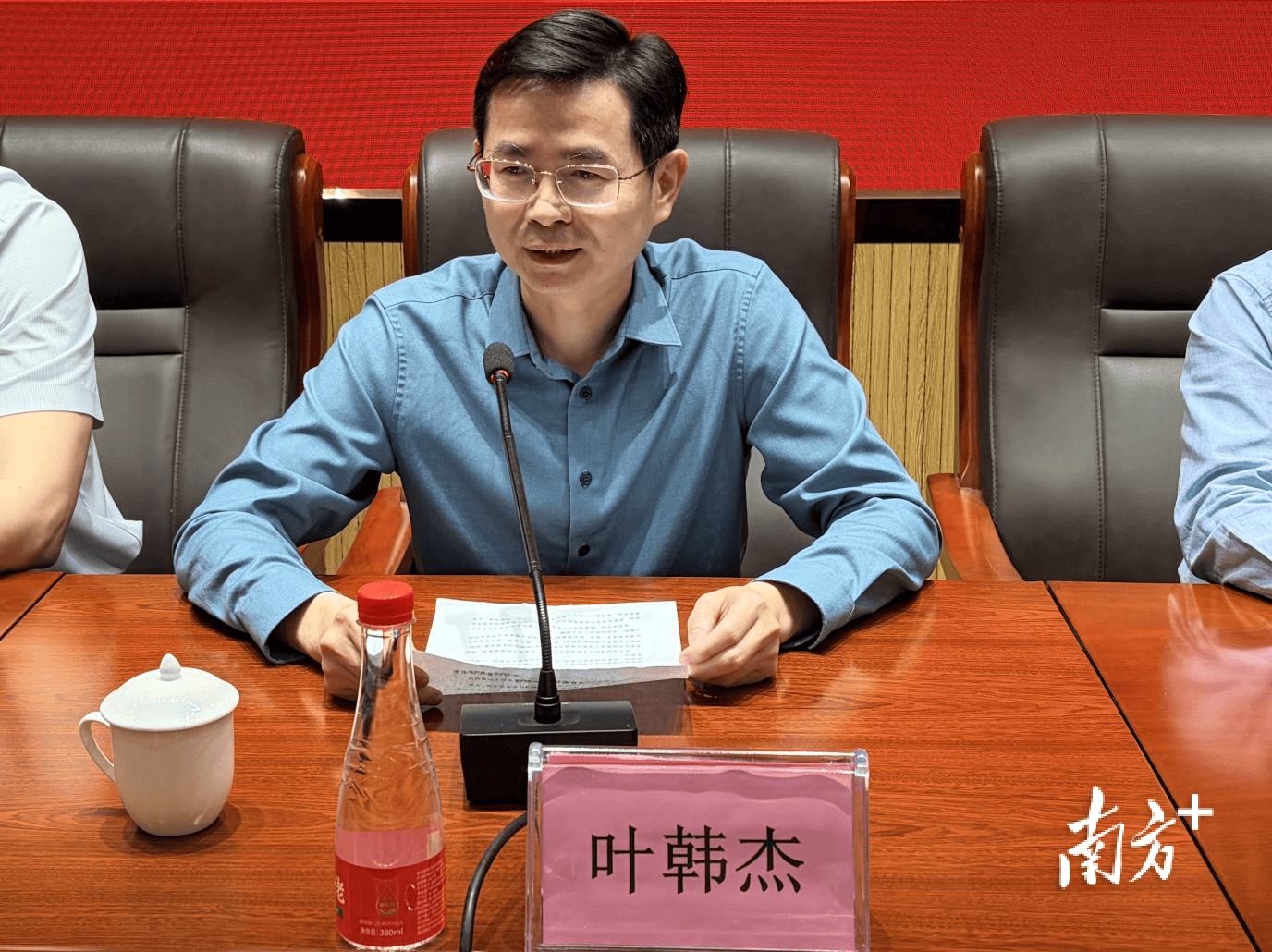 豐順縣百名學生現場軟筆書法比賽在豐順中學舉辦