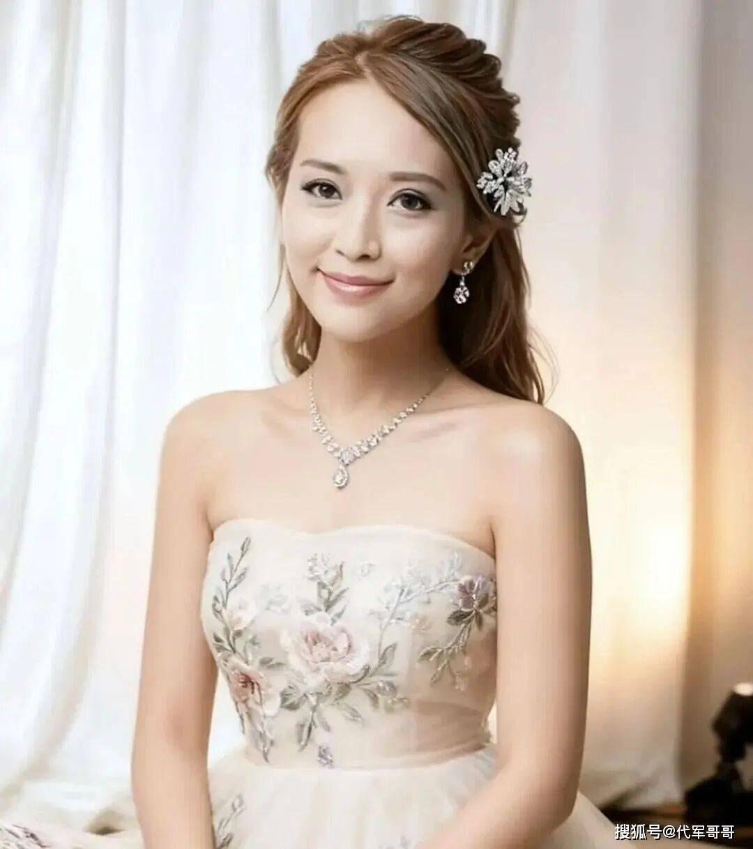 原創48歲林雅詩近況曝光！離婚後獨立養兒子，如今移民英國失敗回香港