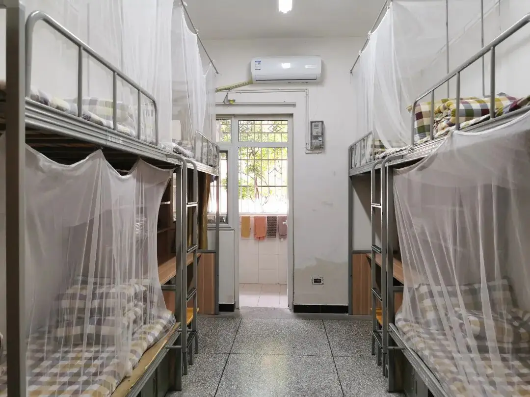 原創成都老牌中學逆襲！72 載守心育人，成教育界黑馬！