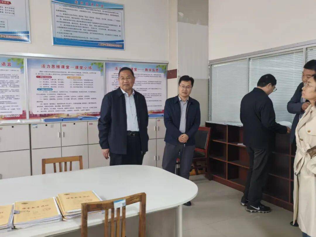 濟南市萊蕪第一中學初中部（魯礦中學）：校際交流拓思路 互學互鑑促提升