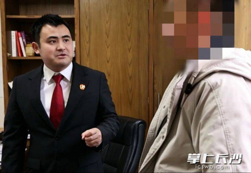 原創裝修公司兌350枚硬幣去還錢，結果妨礙執行被法官訓誡