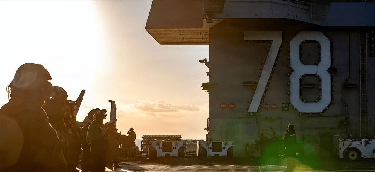 連燒30小時！百億航母成廢鐵？美海軍等不及了：強令返回中東參戰