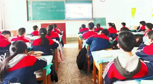 哈市香坊區圖書館116中學分館“有聲閱讀，認識自然”特色閱讀課正式開課