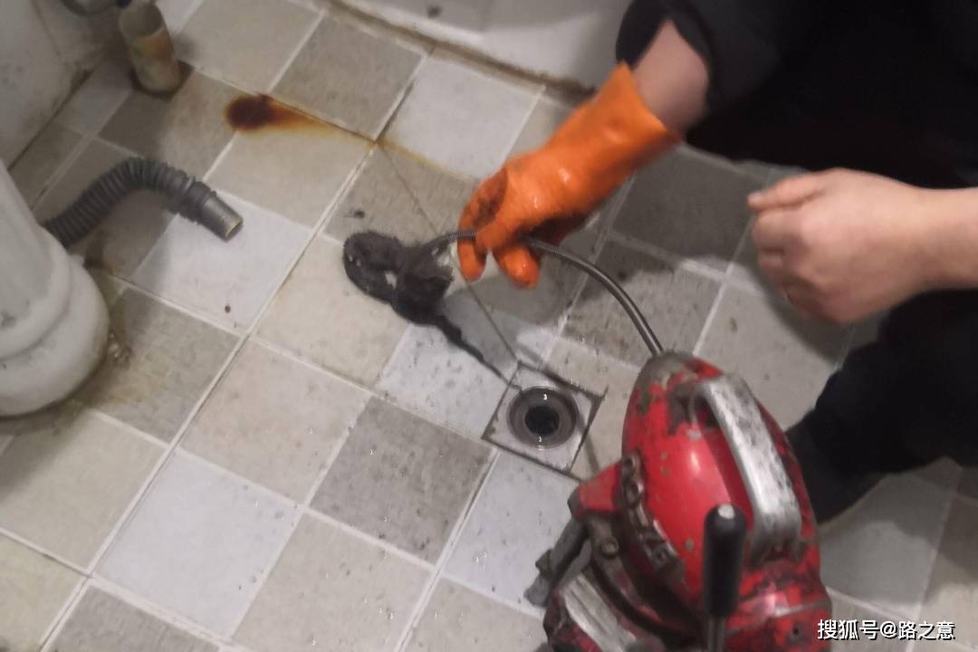 原創疏通機抽出肉皮，1995年昆明“2·27”武成小學教師被害案偵破始末