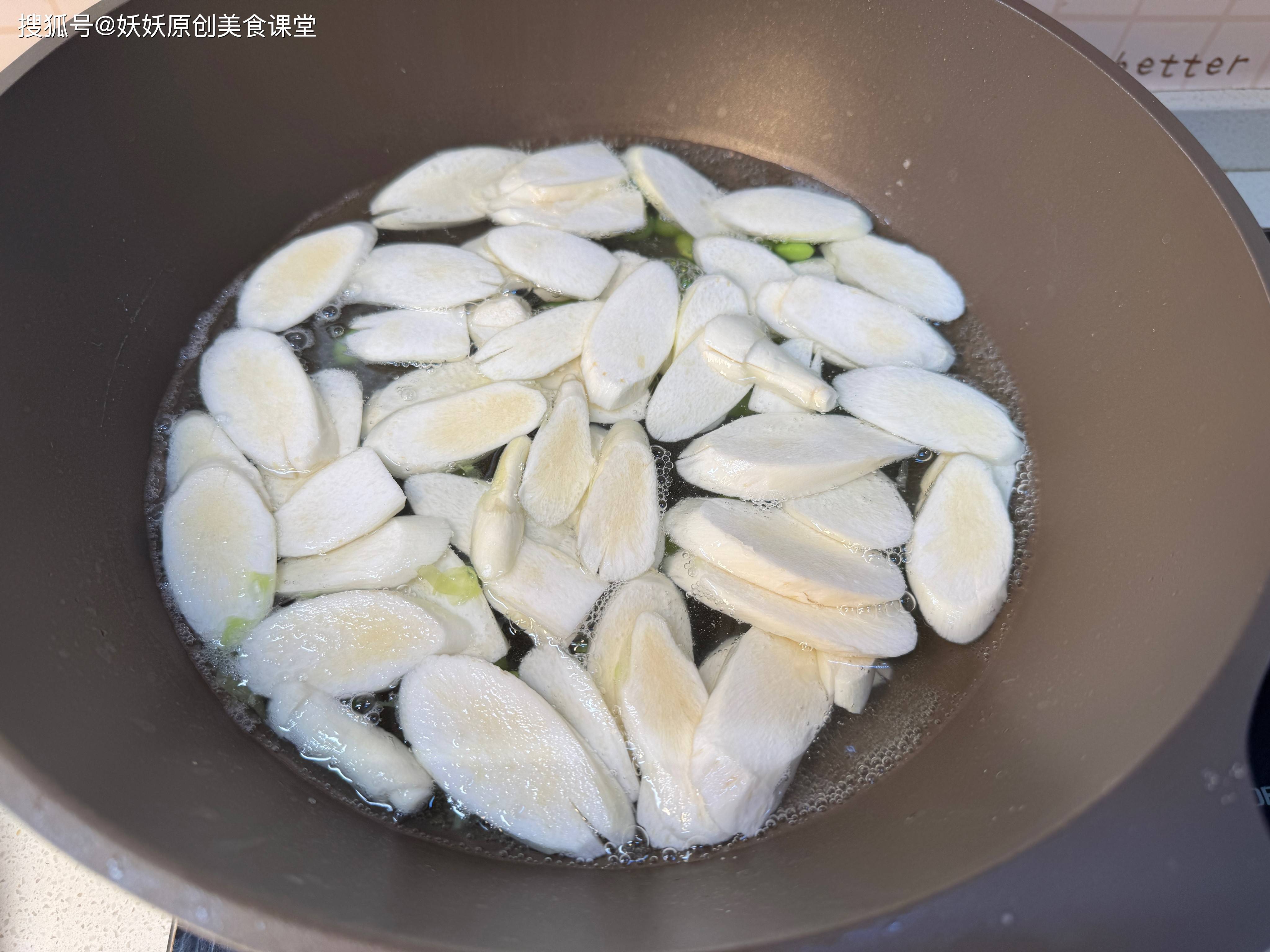 原創“水中人參”遇上“生命元素”，眼下這菜正當季！鮮嫩可口美容養顏！