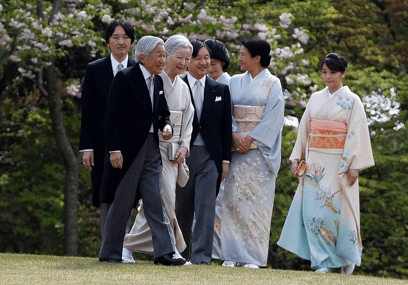 原創日本皇室19歲獨苗悠仁開始挑媳婦，提出4個要求，日本適齡女性望而卻步