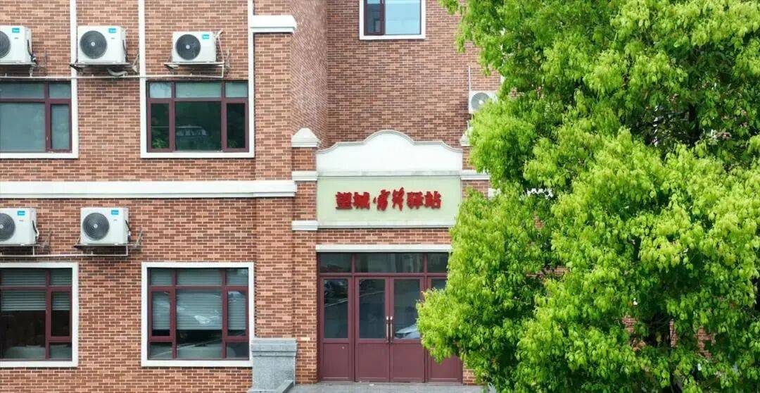 家門口的免費圖書館！地址在→