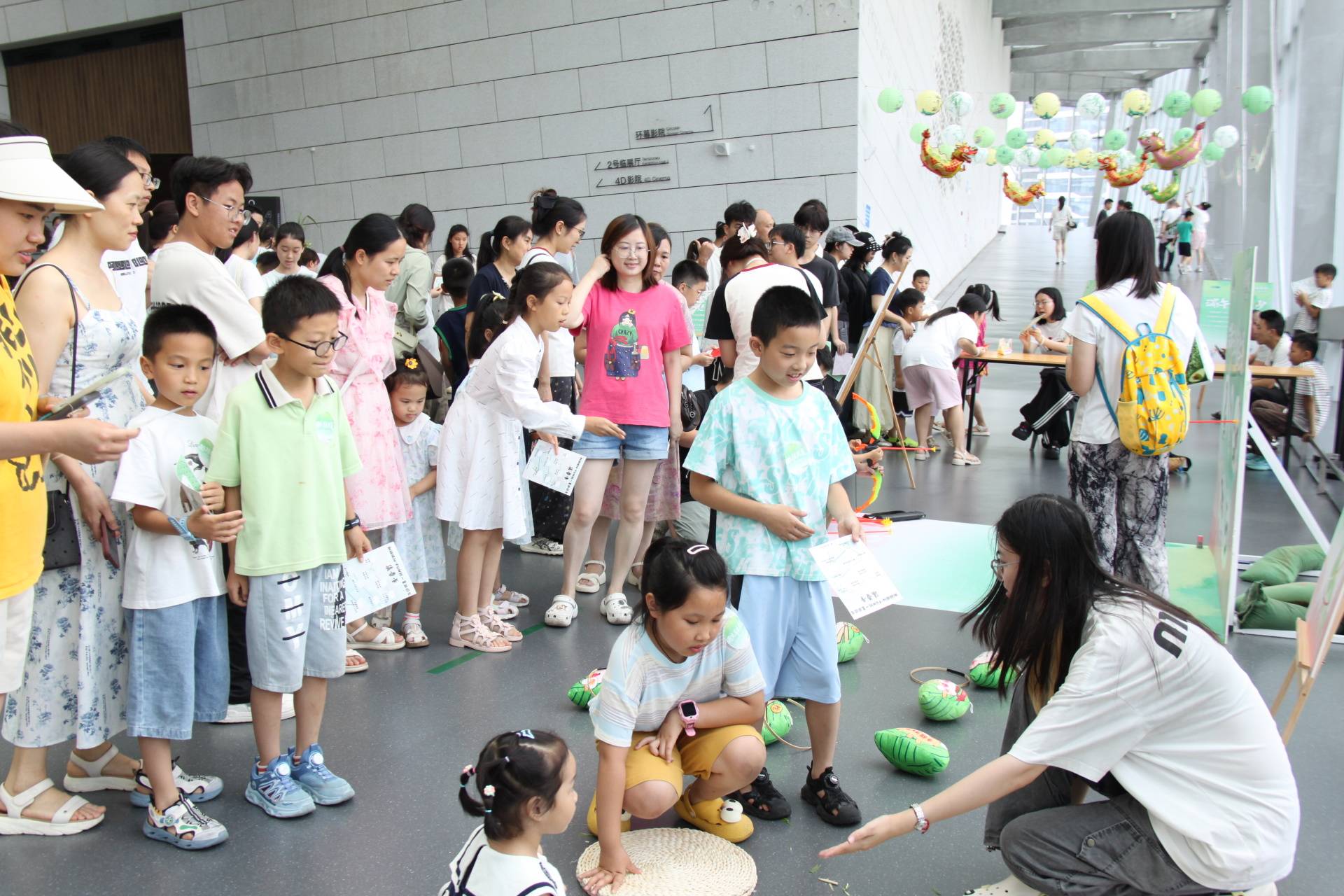 玩中學、遊中悟 成都“博物館遊”科學解碼端午習俗