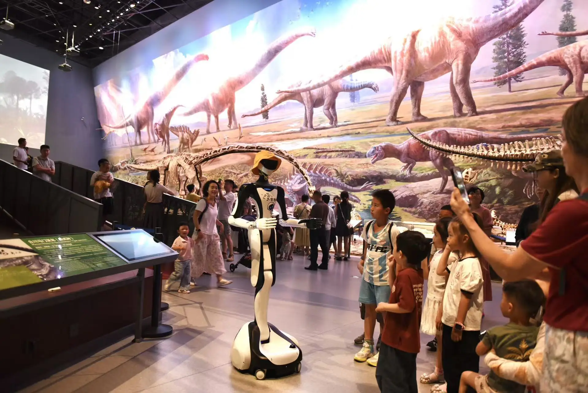 玩中學、遊中悟 成都“博物館遊”科學解碼端午習俗