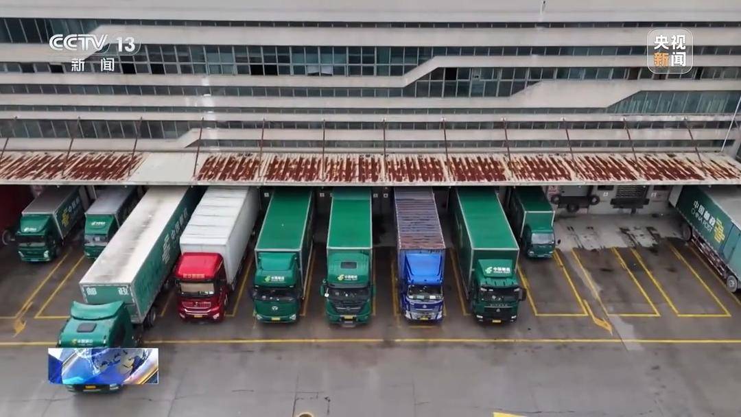 進村進廠暢通城鄉經濟 我國快遞行業市場規模持續擴容