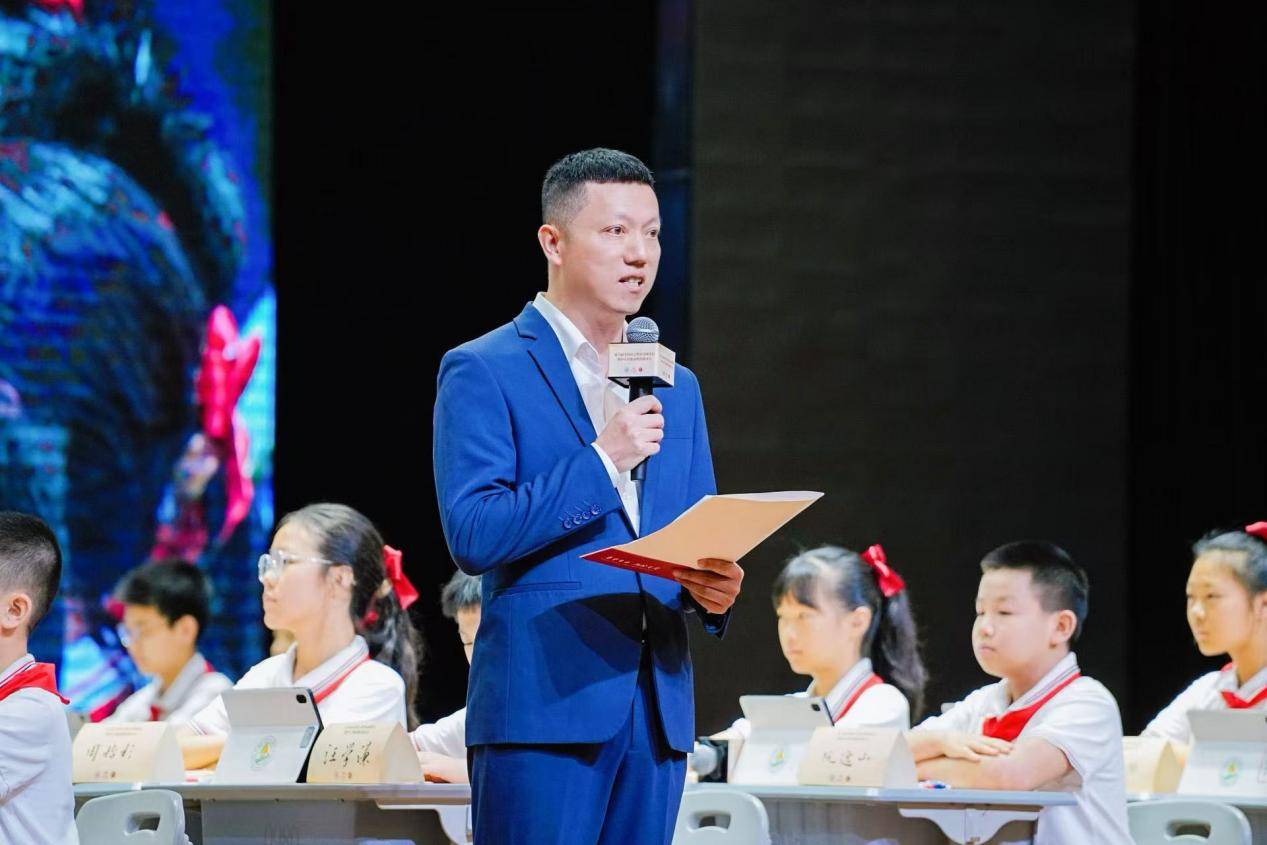 第六屆中國語文教育高階論壇暨中小學閱讀教育研討會在渝成功舉辦