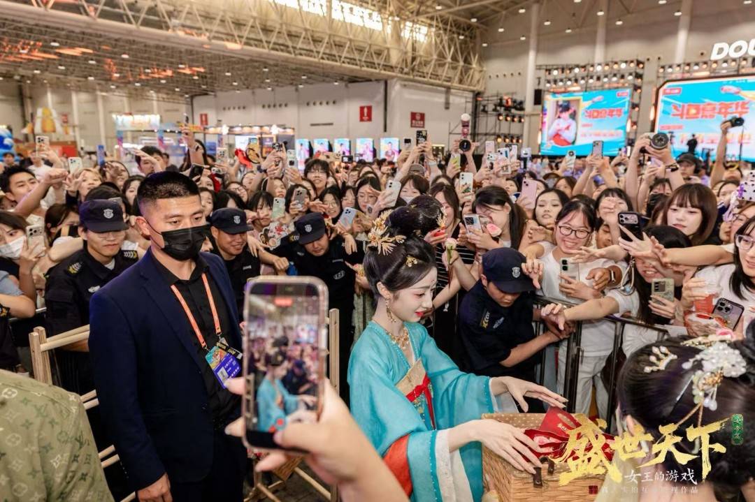 拿下500萬套銷量！國產真人實拍互動影視《盛世天下》登神！