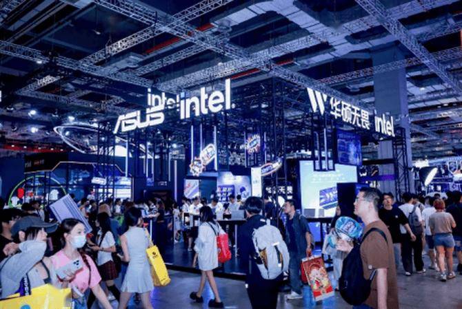 Bilibili World 2026，英特爾用硬核科技點亮幻想次元