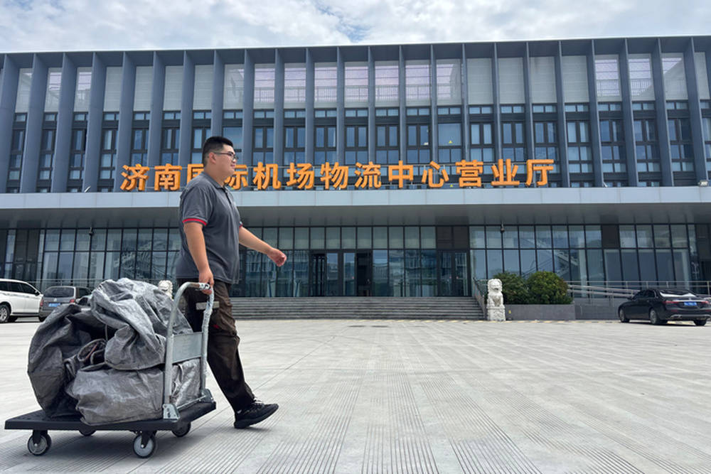 山東順豐攜濟南地鐵試點“空軌物流聯運” 航空快件“坐地鐵”直達市區