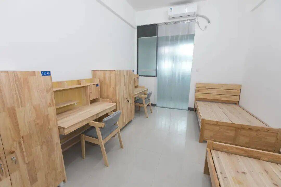 “板凳男孩”，被湖北大學錄取！