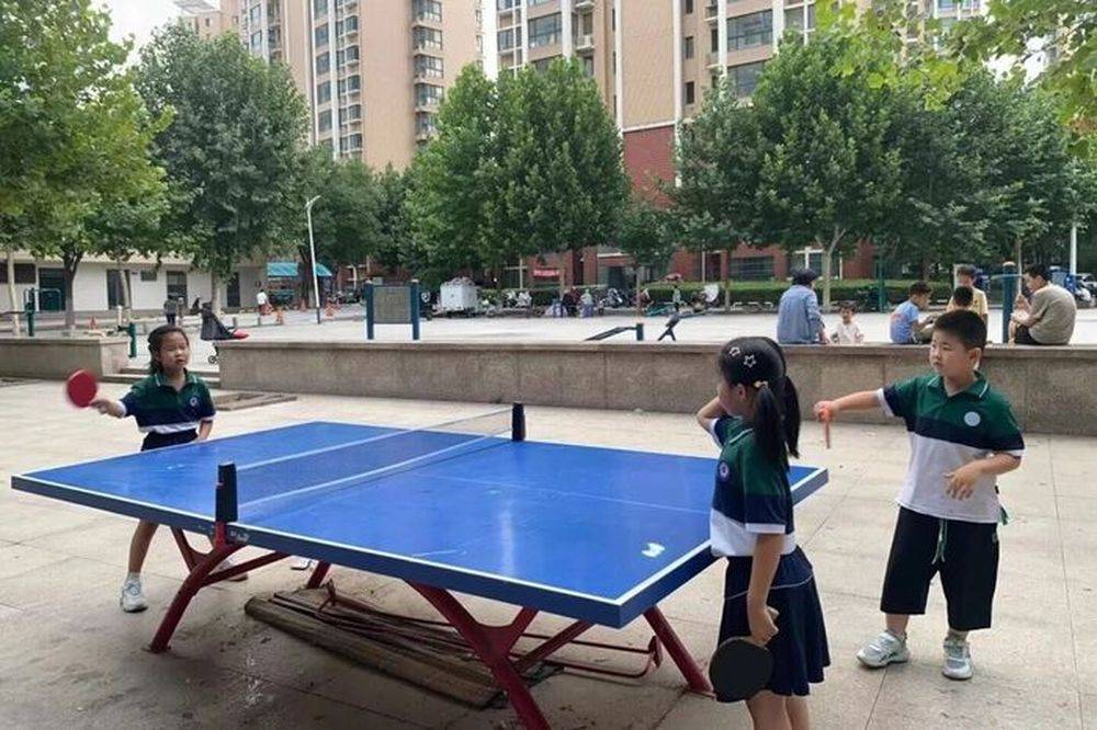 濟南高新區金谷德藝小學成長共同體繪就多彩夏日成長畫卷