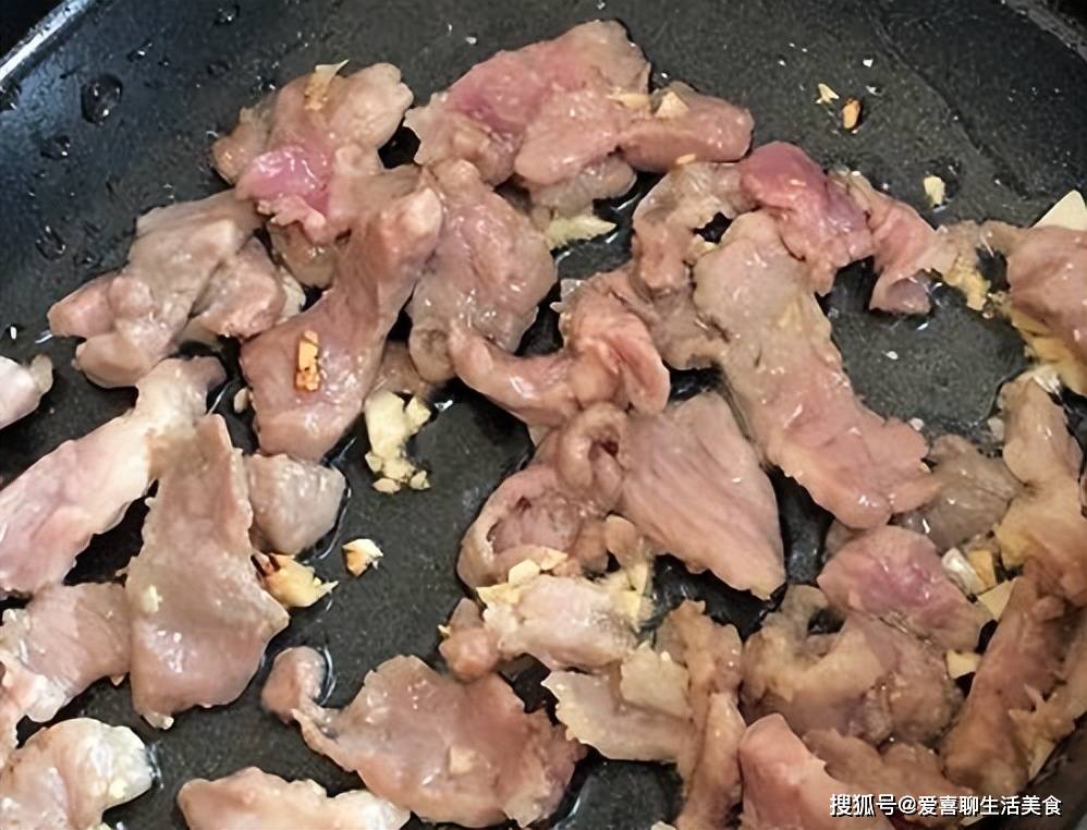 夏季，這道大人小孩都愛的下飯菜定要收藏，營養又美味吃了還想吃！