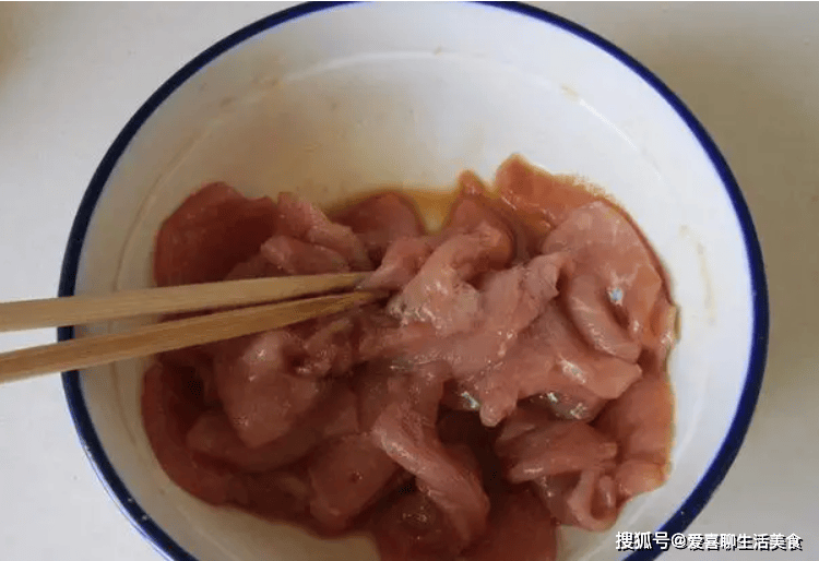 夏季，這道大人小孩都愛的下飯菜定要收藏，營養又美味吃了還想吃！